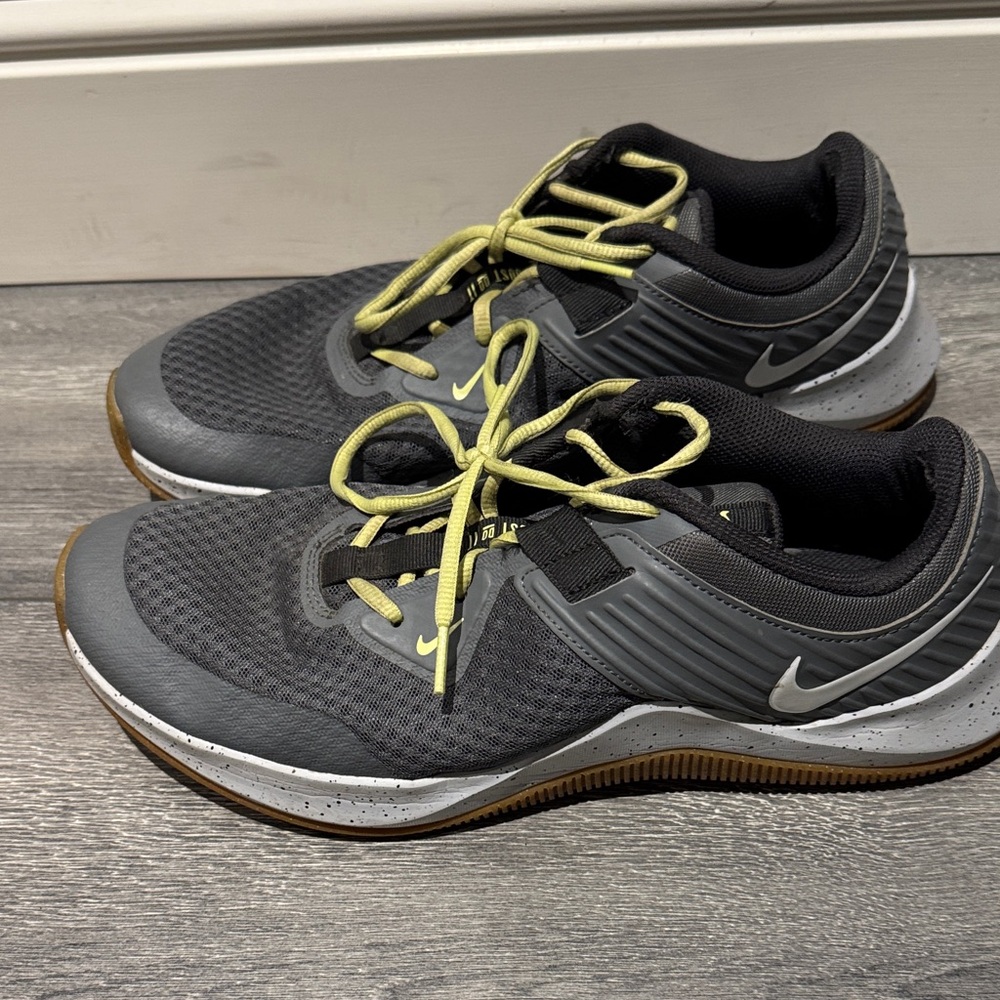 Nike Grey Sneakers